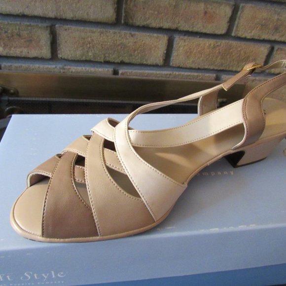 NEW IN BOX Soft Style Huch Puppies Bone/Ombre Sandals 9.5 W - Picture 5 of 9
